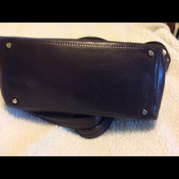 Lauren Ralph Lauren foldover bag. - Picture 11 of 11